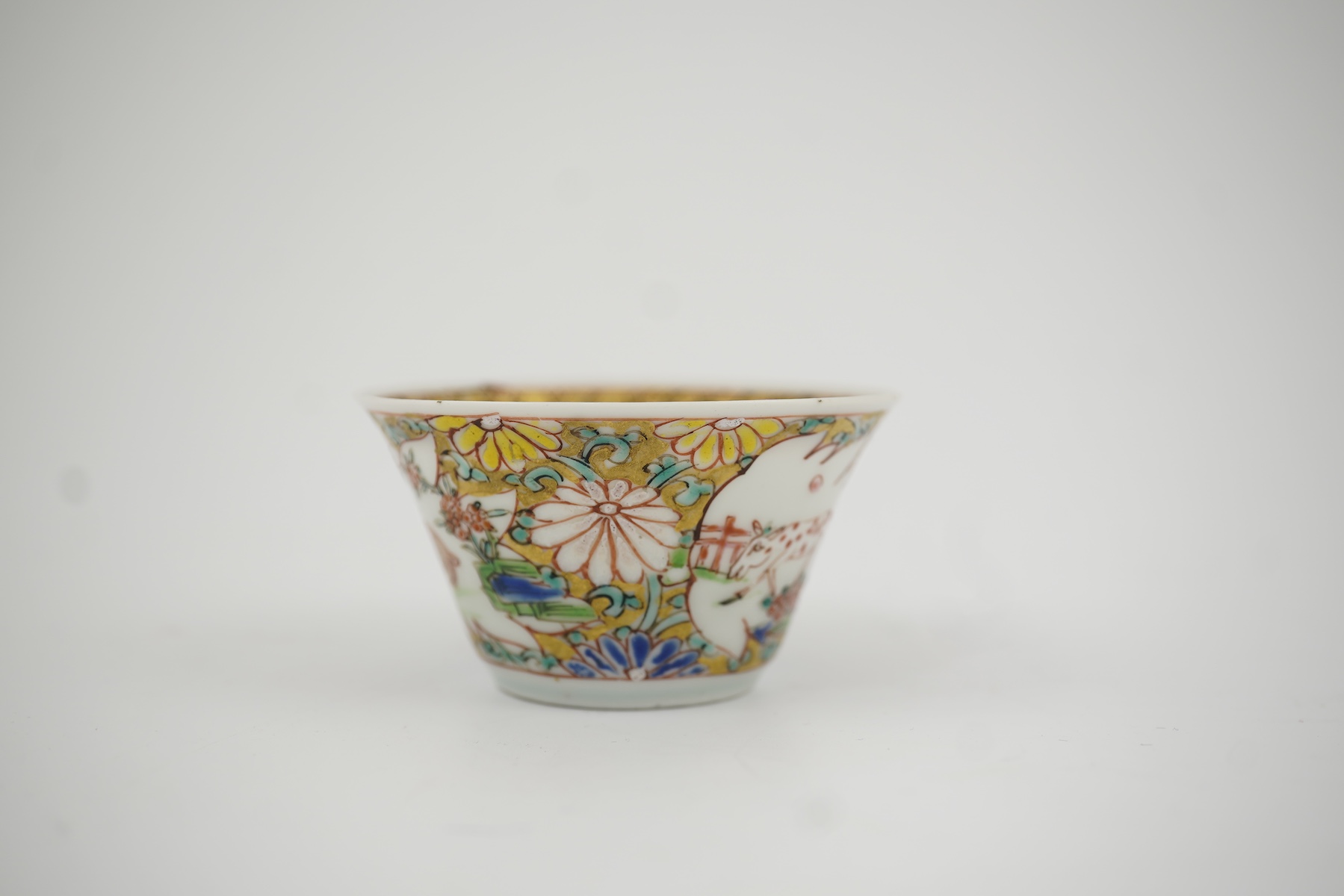 A Chinese semi-eggshell porcelain saucer and a similar tea bowl, Yongzheng period